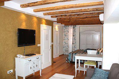 Heritage Valdibora Hotel